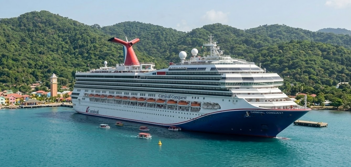 Carnival Conquest — exterior view