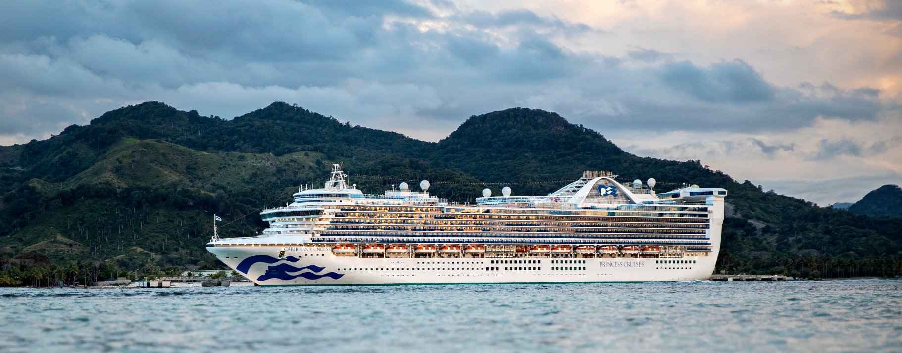 Caribbean Princess — exterior view