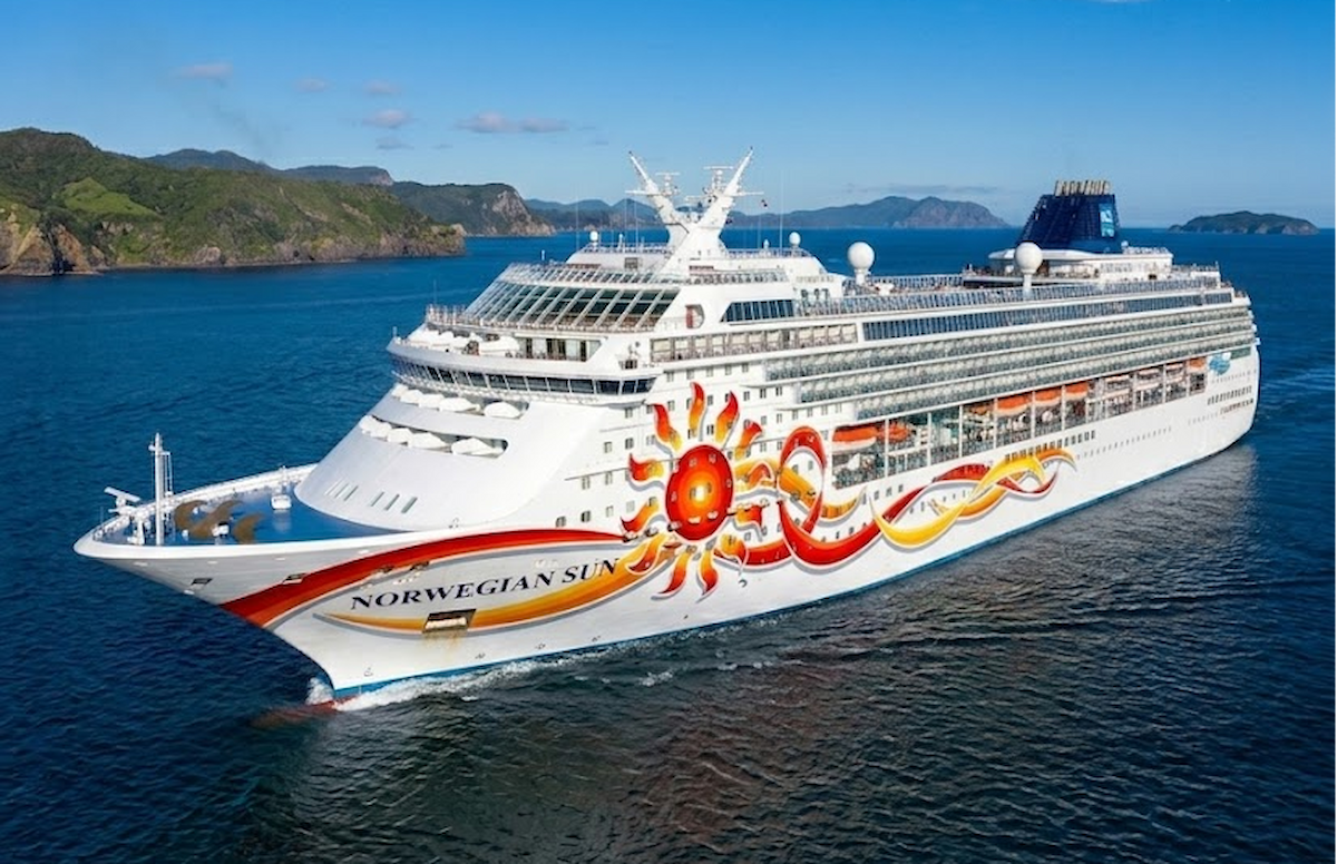 Norwegian Sun — exterior view