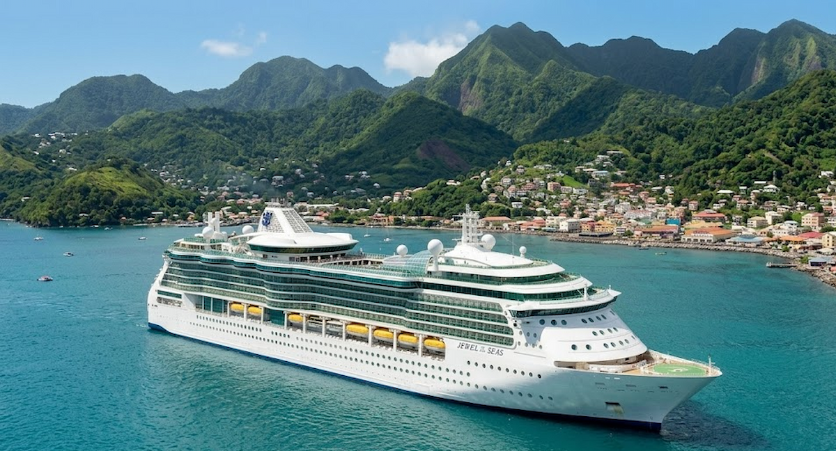 Jewel of the Seas — exterior view