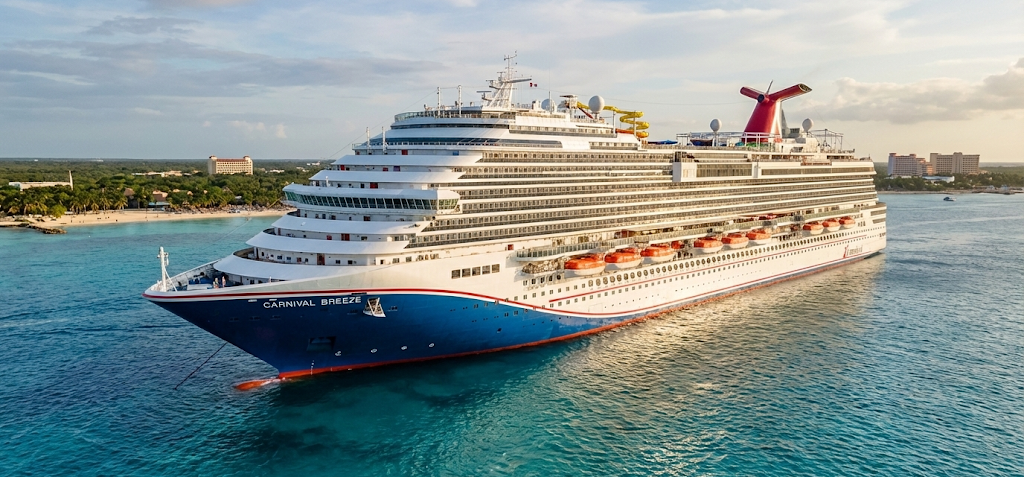 Carnival Breeze — exterior view