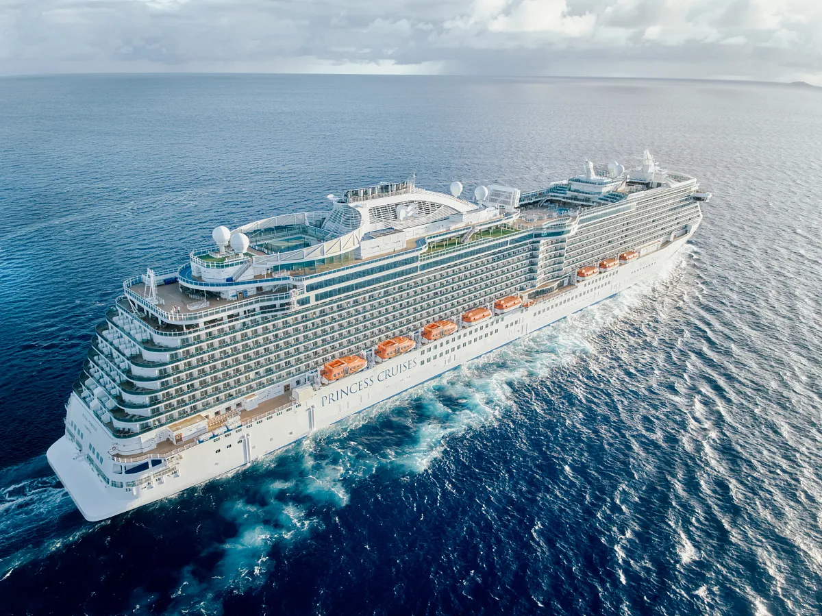 Royal Princess — exterior view