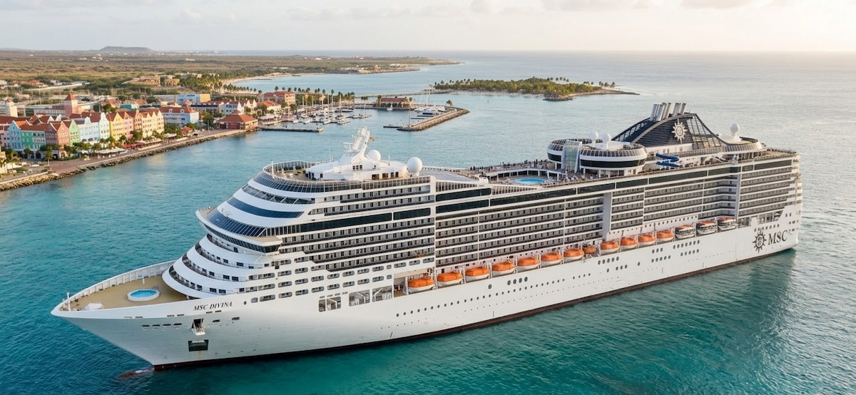 MSC Divina — exterior view