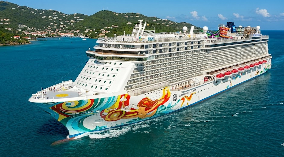 Norwegian Getaway — exterior view