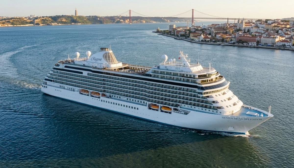 Seven Seas Splendor — exterior view