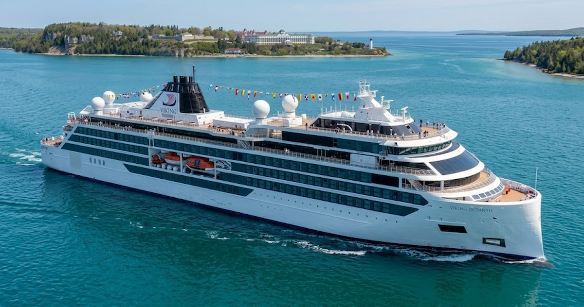 Viking Octantis — exterior view
